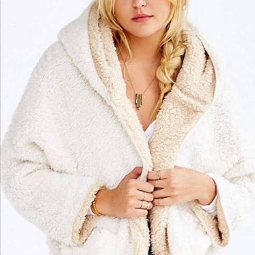 UO sherpa jacket